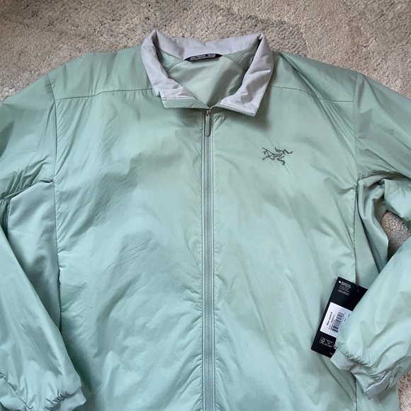 Arc'teryx Men's Mint Green Performance Jacket - Picture 3 of 13